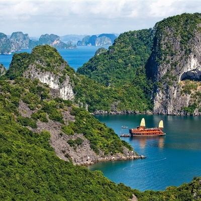 珠海多部门联合保障香港“七一”假期出入境高峰